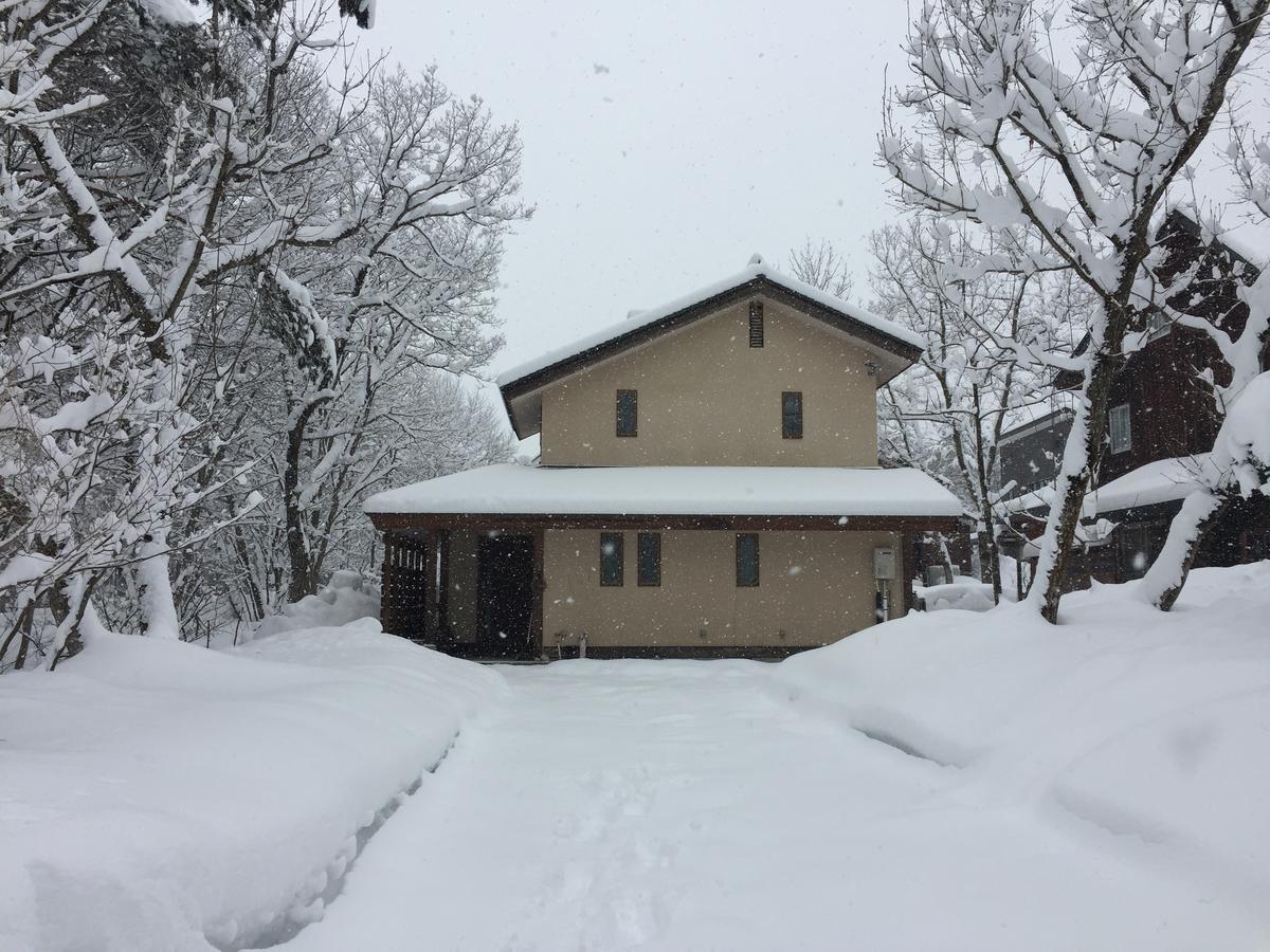 Shirokuma Lodge Hakuba Exteriör bild